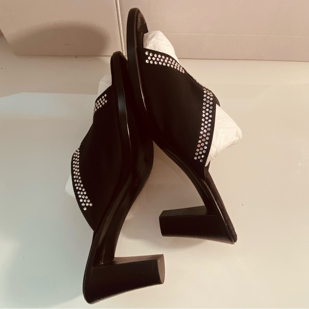 Onex Size 10 Black High-Heeled Mules Square Toe Lightweight decor accents - Picture 6 of 11